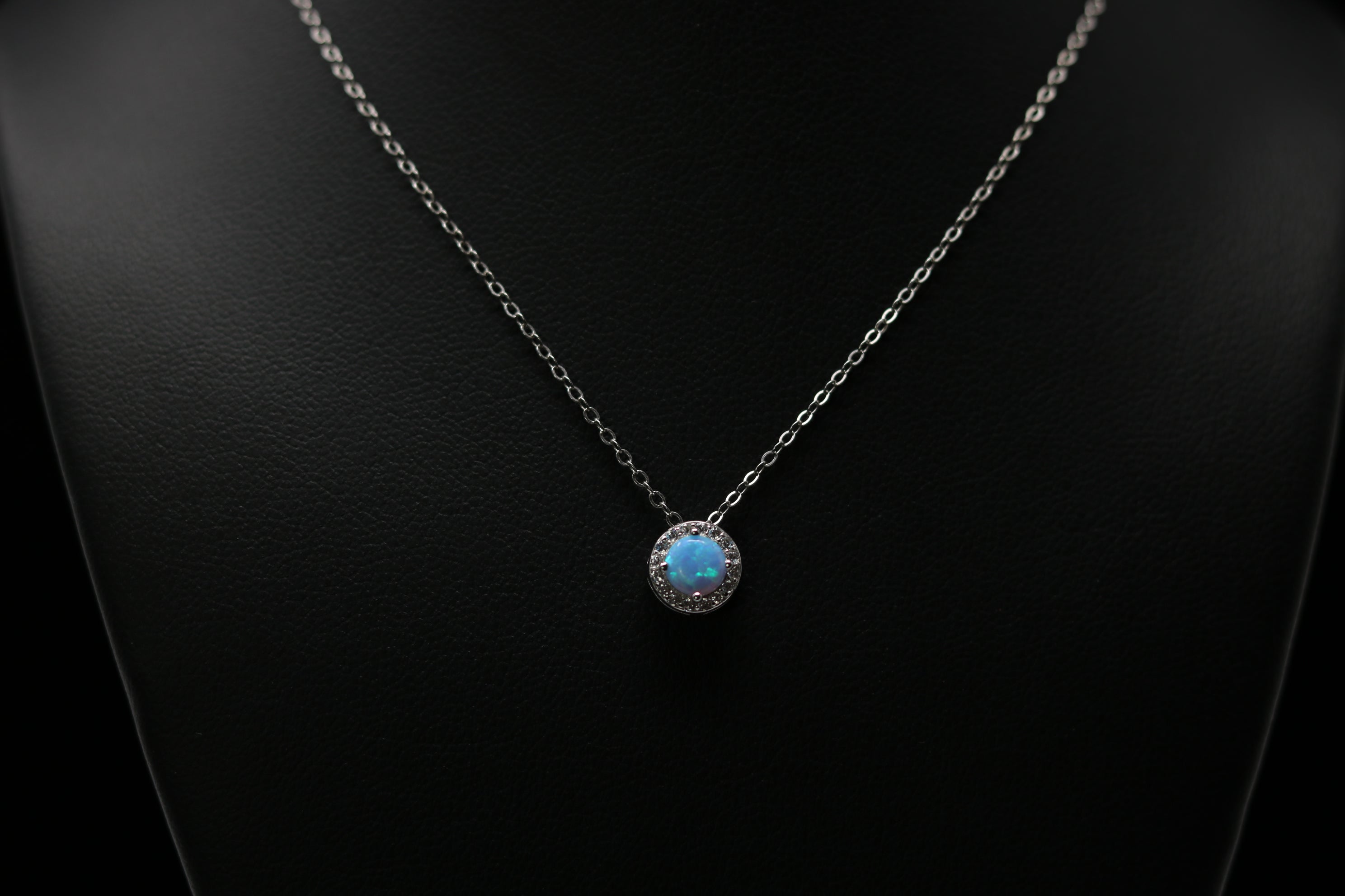 Crystal Opal Opal Necklace